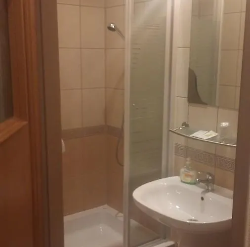 Bed & Breakfast Gosciniec Chorzowski 2*