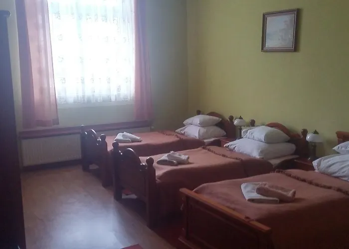 Bed & Breakfast Gosciniec Chorzowski 2*